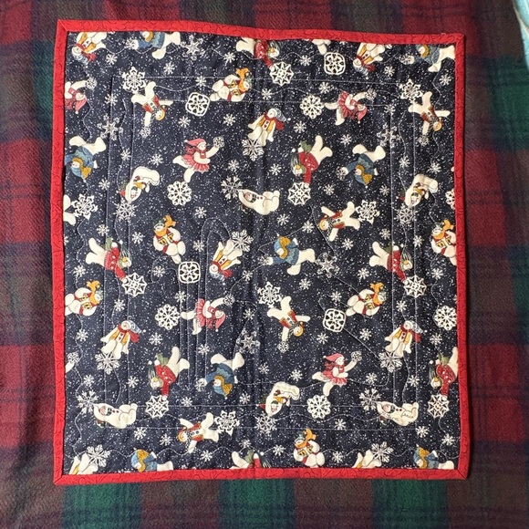 Festive Christmas Quilt with Tree and Candy Cane Design - Picture 8 of 9